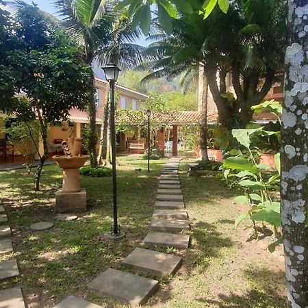 Suites Quintal De Lazaro 2 Ubatuba Exterior photo